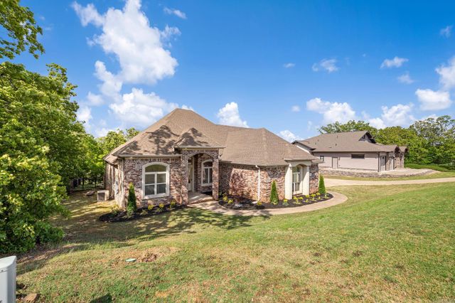 502 Greystone Boulevard, Cabot, AR 72023