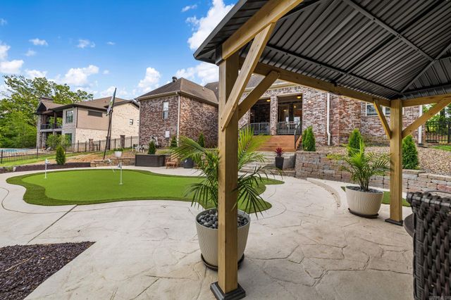 502 Greystone Boulevard, Cabot, AR 72023