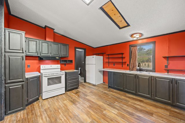 510 Chisholm Hills Drive, New Fairview, TX 76078