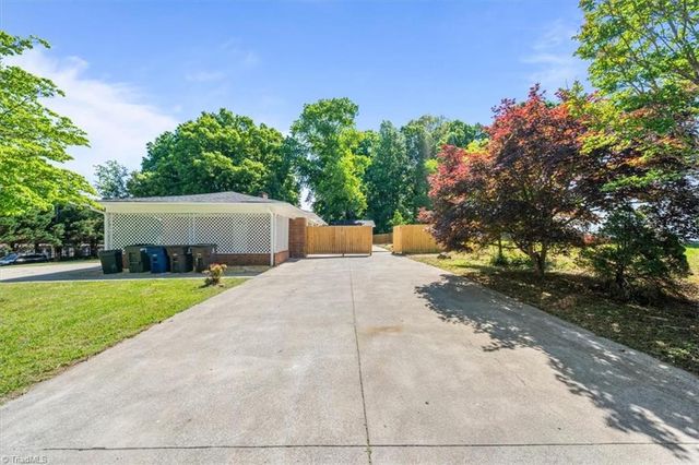 3764 Yarbrough Avenue, Winston-salem, NC 27106
