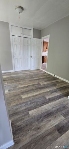 31 Sheffield Street 1st Fl, Waterbury, CT 06704