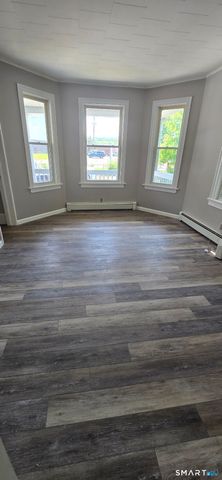 31 Sheffield Street 1st Fl, Waterbury, CT 06704