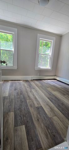 31 Sheffield Street 1st Fl, Waterbury, CT 06704