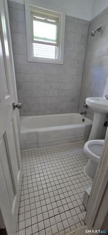 31 Sheffield Street 1st Fl, Waterbury, CT 06704