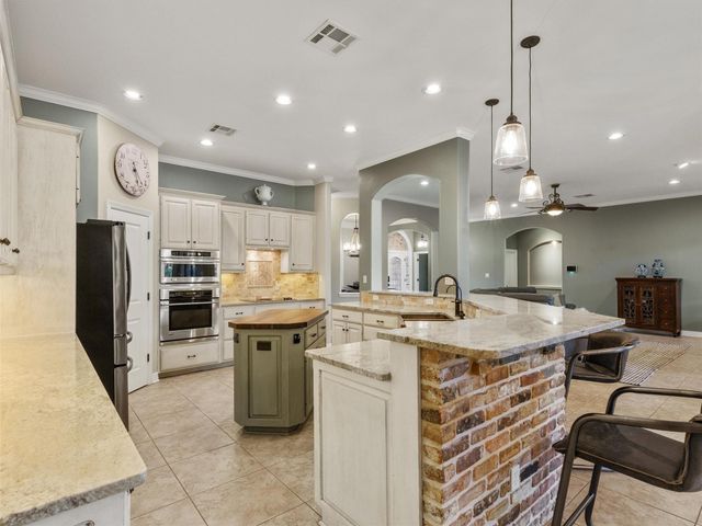 109 Roberts CIR, Georgetown, TX 78633