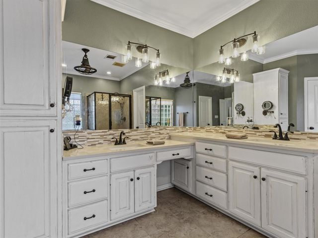 109 Roberts CIR, Georgetown, TX 78633