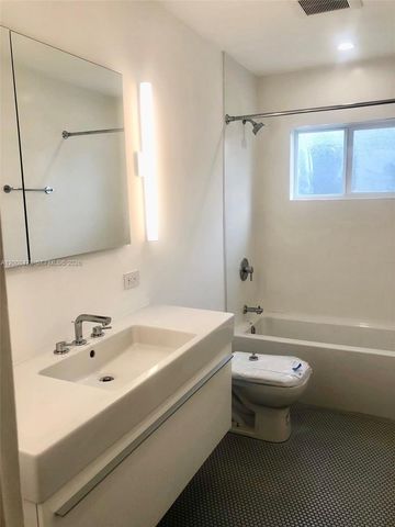 9400 SW 103rd Ave, Miami, FL 33176