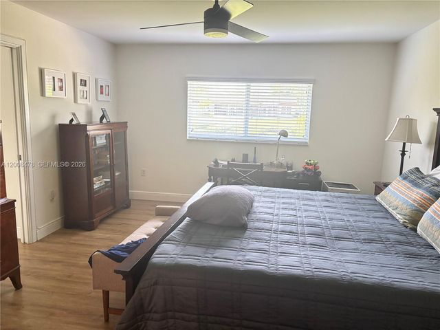 9400 SW 103rd Ave, Miami, FL 33176