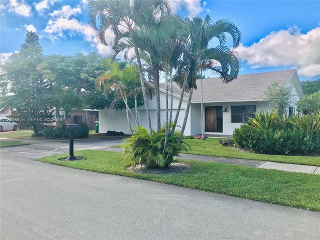 9400 SW 103rd Ave, Miami, FL 33176