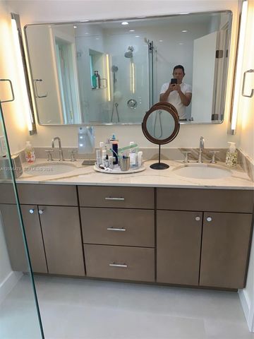 9400 SW 103rd Ave, Miami, FL 33176