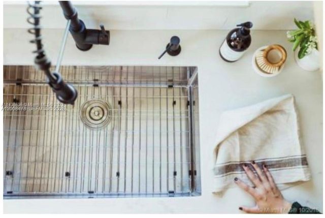 9400 SW 103rd Ave, Miami, FL 33176