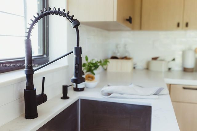 9400 SW 103rd Ave, Miami, FL 33176