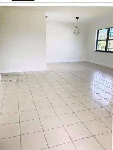 9400 SW 103rd Ave, Miami, FL 33176