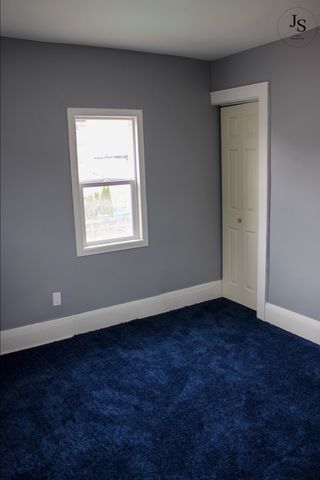 353 S 5th Avenue S, Kankakee, IL 60901