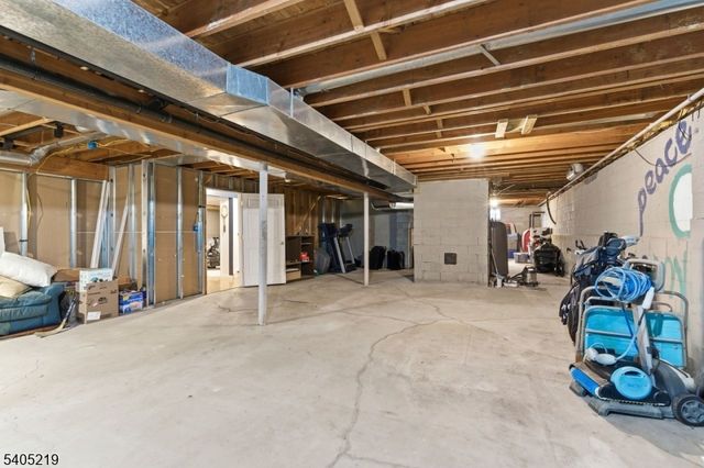 15 Mountainview Dr, Green Twp., NJ 07821