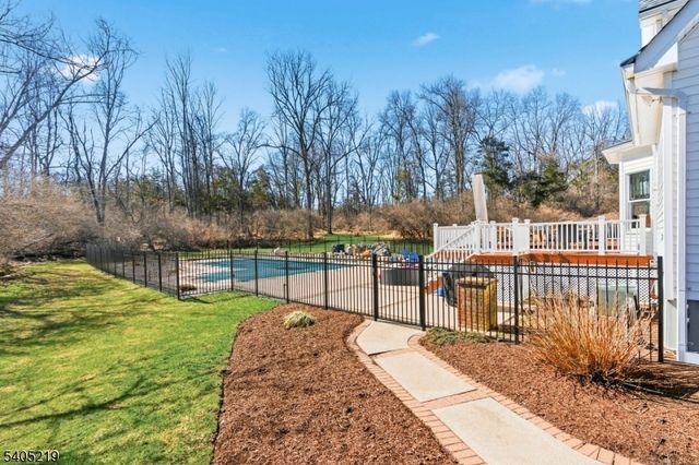 15 Mountainview Dr, Green Twp., NJ 07821