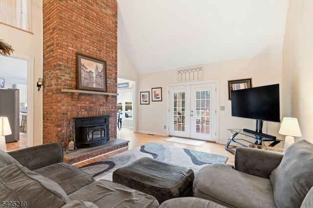 15 Mountainview Dr, Green Twp., NJ 07821