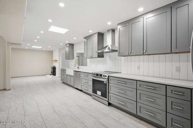 5925 N Calle Tiburon, Tucson, AZ 85704