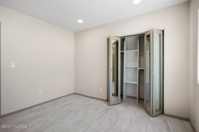 5925 N Calle Tiburon, Tucson, AZ 85704