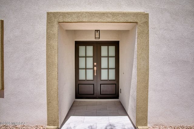 5925 N Calle Tiburon, Tucson, AZ 85704