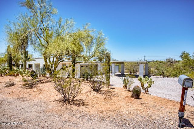 5925 N Calle Tiburon, Tucson, AZ 85704