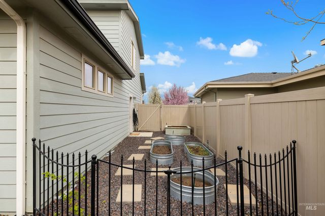 463 E Sicily Dr., Meridian, ID 83642