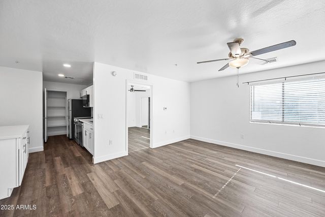 3065 N 67TH Avenue 229, Phoenix, AZ 85033