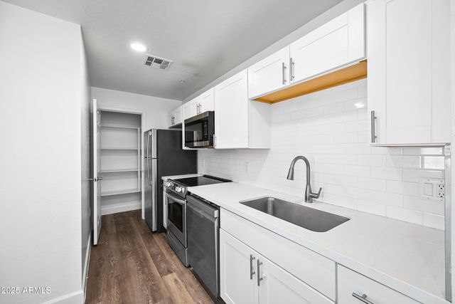 3065 N 67TH Avenue 229, Phoenix, AZ 85033