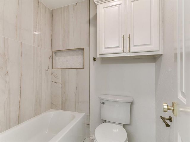 8033 NW 124th Street, Oklahoma City, OK 73142