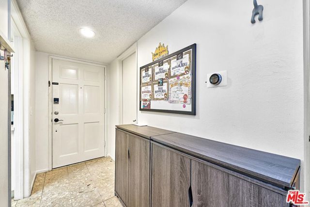 631 S Kenmore Avenue 106, Los Angeles, CA 90005