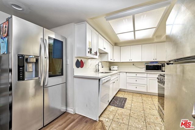 631 S Kenmore Avenue 106, Los Angeles, CA 90005