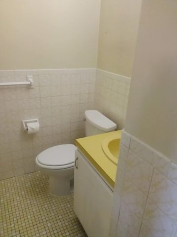 386 Commercial 5B, Boston, MA 02109