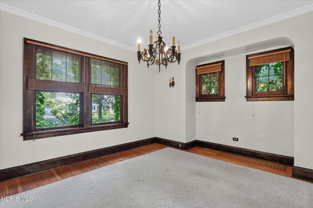 3412 Gallatin Road, Ottawa Hills, OH 43606
