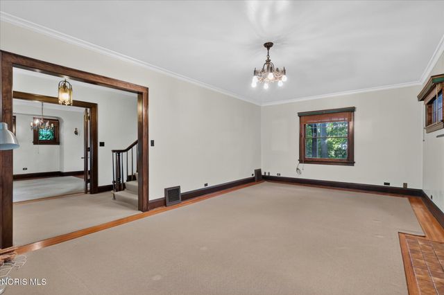 3412 Gallatin Road, Ottawa Hills, OH 43606