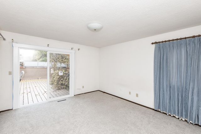 1201 Elm Street N, Fargo, ND 58102