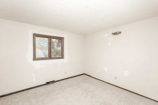 1201 Elm Street N, Fargo, ND 58102