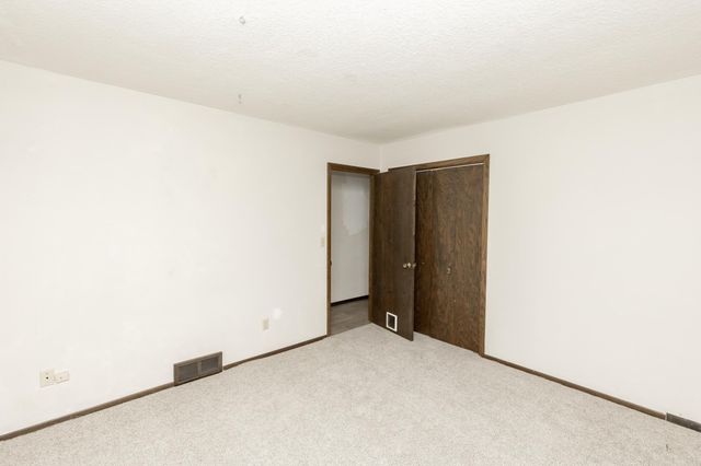 1201 Elm Street N, Fargo, ND 58102