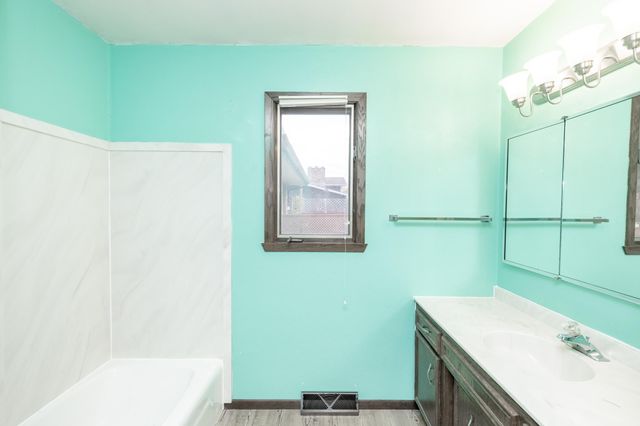 1201 Elm Street N, Fargo, ND 58102