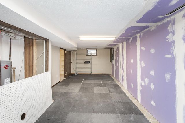 1201 Elm Street N, Fargo, ND 58102