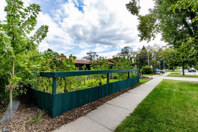 1201 Elm Street N, Fargo, ND 58102