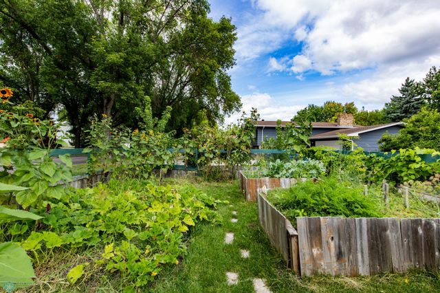 1201 Elm Street N, Fargo, ND 58102