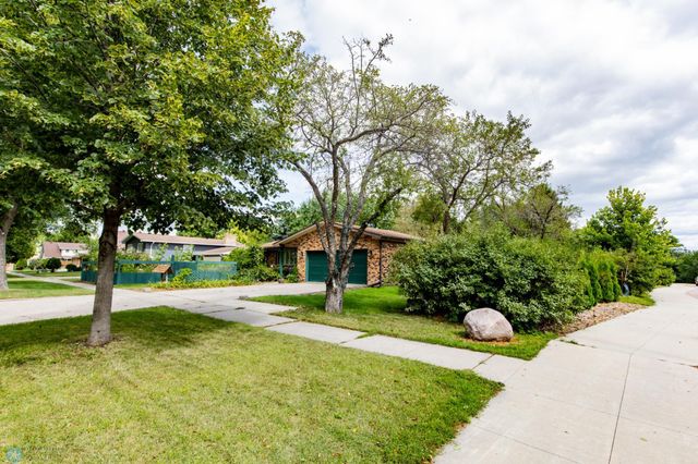 1201 Elm Street N, Fargo, ND 58102