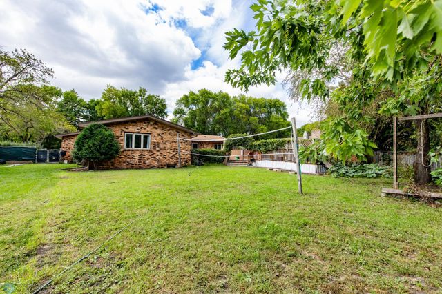 1201 Elm Street N, Fargo, ND 58102