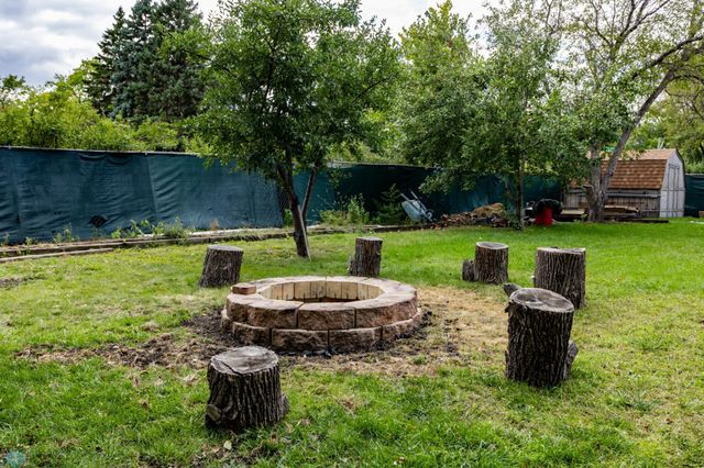 1201 Elm Street N, Fargo, ND 58102