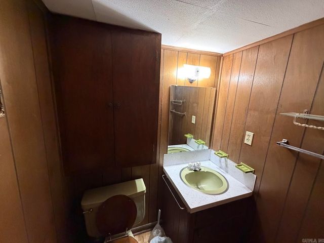 21911 N Springlake Road, Hensley, AR 72065