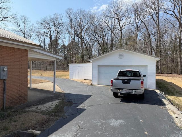 21911 N Springlake Road, Hensley, AR 72065