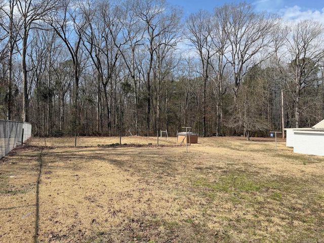 21911 N Springlake Road, Hensley, AR 72065