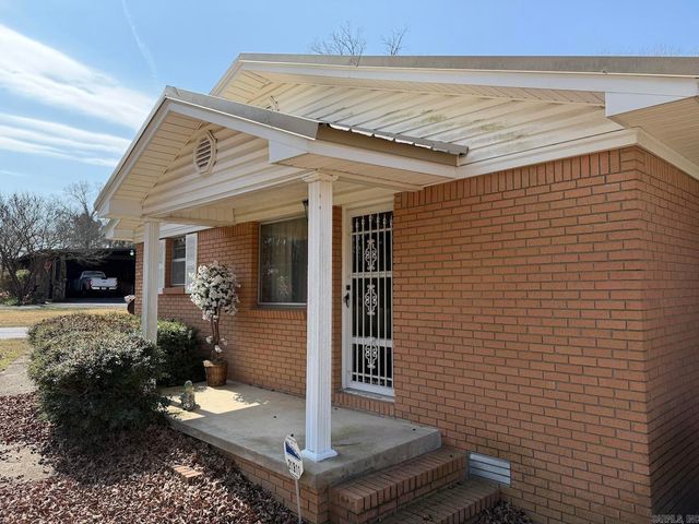 21911 N Springlake Road, Hensley, AR 72065