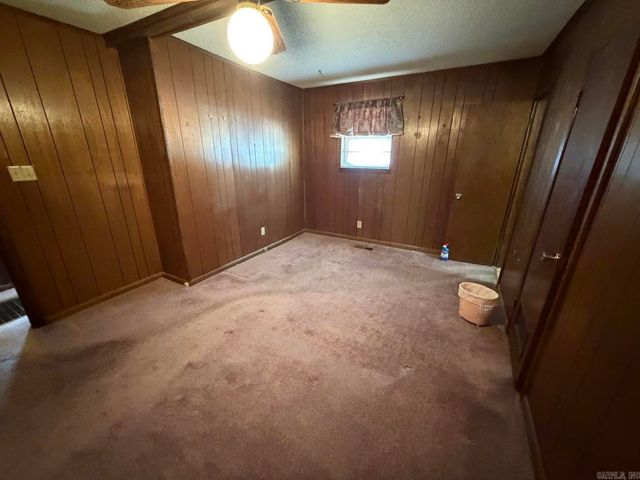 21911 N Springlake Road, Hensley, AR 72065