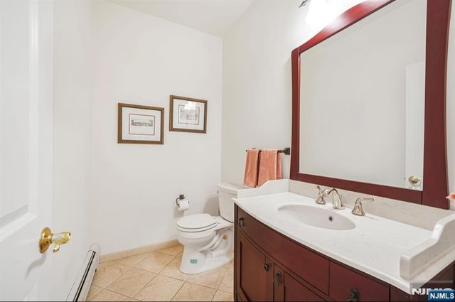 5 High Mountain Drive, Montville Township, NJ 07045